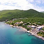 Family Friendly House With A Swimming Pool Kabli, Peljesac - 16795 * Putniković