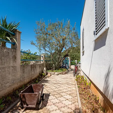 Vakantiehuis Family Friendly House With A Swimming Pool Kabli, Peljesac - 16795